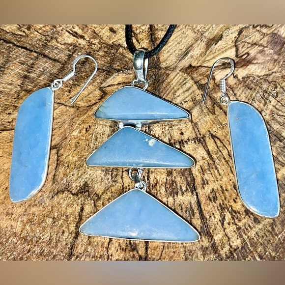 Blue Anhydrite Angelite Pendant & Earrings - Picture 6 of 10